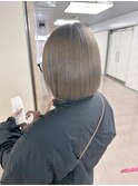 ダメージレスのケアブリーチで作るシルバーベージュ