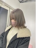 ミルクティーグレージュ/グレージュ/ベージュカラー