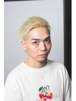 ユラ(yura.) 刈り上げショート×抜きっぱなしハイトーンカラー