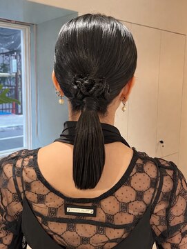 ベホブ(Behov) ポニーテールヘアセット