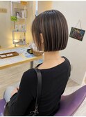 ハイライトとラインが可愛い切りっぱなしボブ