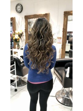 リキラブアンドボディ(RIKI LOVE&BODY) 外国人風！エクステロング