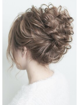 プログレスプラス 華やかキレイめに★ブライダルリッチアップ★