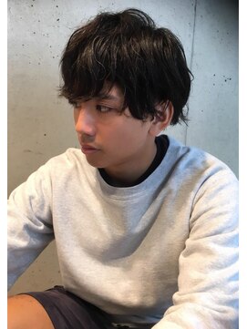 ラムデリカ(LUMDERICA) 若く見える髪型 マッシュショート