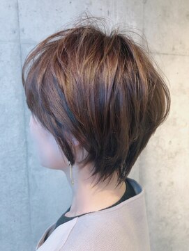 ジーナハーバー(JEANA HARBOR) 大人かわいい艶レイヤーボブ