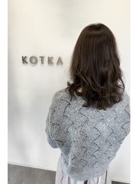 コトカ 千葉(KOTKA) イメチェン/ピンクベージュ/クールショート/髪質改善/オージュア