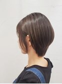 アッシュグレージュ