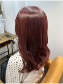 ストロベリーピンク