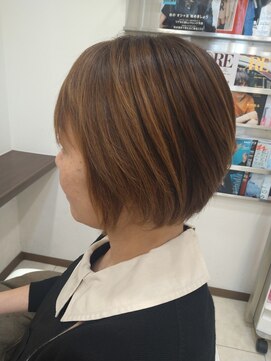 フレッシュサラダディーズ(D's) 若々しさアップ★白髪ぼかし/ショートボブ