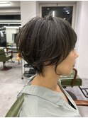 大人ショートにオリーブカラー♪