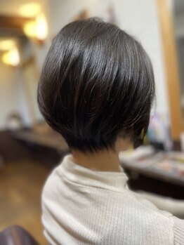 骨格や髪質、クセを見極めたカットで、あなたの魅力を最大限に引き出す、ショートスタイルをご提供します♪