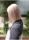 ブロンドベージュ　ボブ