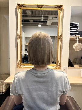 トムヘアーデザイン 楠葉店(TOM HAIR DESIGN) 切りっぱなしボブ