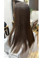 ピリナ(Pilina)&nbsp;ロングストレートヘアー【門前仲町/越中島/月島/大人女性】