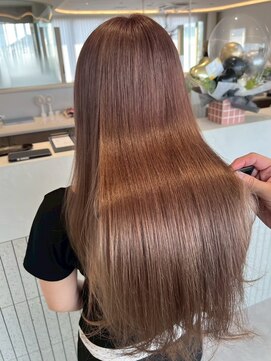 ビビバイベル(BiVi by BHEL) 桑名ロングレイヤーカットハッシュカット透明感カラー重めロング