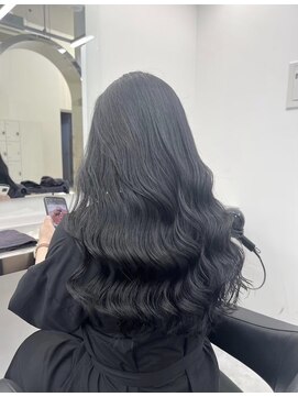 ワンハンドレッドワン(101) 韓国風黒髪ヘアー