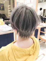 デイズ(days) ひし形ショートカット/アッシュグレージュ透明感カラー