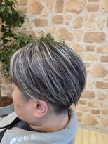 ヘアリゾートハピネス 陽光町&nbsp;白髪ぼかしハイライト