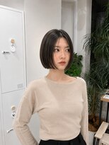 フォト 新宿三丁目(foto) 髪質改善縮毛矯正地毛風ストレート切りっぱなしボブ