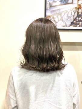 エイミー(Aimee) Aimee 町田 オリーブブラウン×マーメードウェーブ