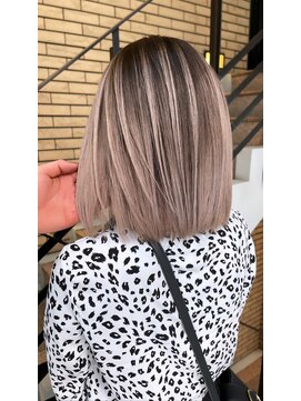 ラフ 難波店(LAFF) #黒髪#ボブルフ#ネビージュ#小顔#ワンレン