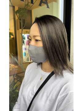 シェルハ(SHELHA) [手塚亮汰]バレイヤージュカラー グラデーションカラー グレー系