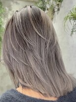 アポロ 横浜駅店(apollo)&nbsp;レイヤーボブハイライトブリーチレイヤーハイトーングレージュ