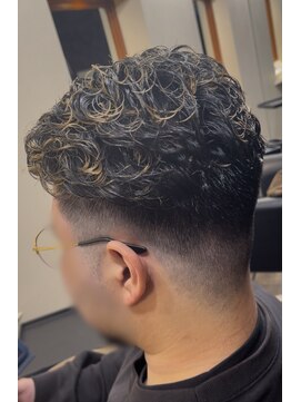 アルグラーテ (Arglarte) メンズパーマ/スパイラルパーマ