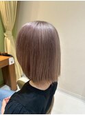 ラベンダーグレージュ切りっぱなしボブ