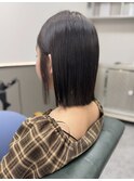 切りっぱなしボブがキュートを演出◎