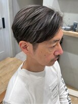 オリバイオハナ(Oli by ohana) 毛流れセンターパートウルフニュアンスパーマコンマバングメンズ