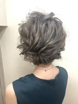 モ ディープ 泰夢(mo’Deep 泰夢)&nbsp;アシメヘアアレンジ