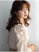 ルーズヘアくびれヘアくすみカラー前髪あり大人色気20代30代40代