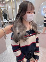 ロンド レア 天神大名店(Lond Le’a) ドレスヘア/ショコラアッシュ/ヘルシースタイル/インナーカラー