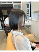 ジャックアンドニコフロムロダン(JACK&NiCO fromRODAN)&nbsp;【Jack＆Nico】フラットボブ/暗髪インナーシルバーベージュ