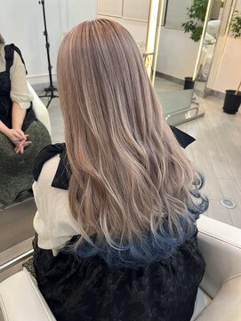 グラマシー アレックス(Gramercy alex) ミルクティーベージュ×エンドカラーネイビー