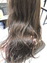 オリーブカラー　ゆるめ低温デジパで作るウェーブヘア