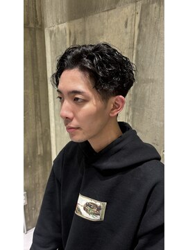 ベール(Vale) スパイラルセンターパーマ