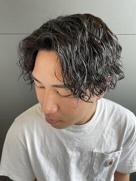 ニアウ 伊勢崎連取店(Niau) メンズマッシュセンターパートツイストスパイラルパーマ