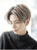 センターパート×ハイトーングレージュ