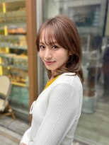 アナ ラーナ(Anna Lanna)&nbsp;ブラウンベージュで透明感を前髪カットで抜け感を【奥村北斗】