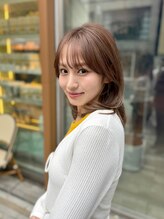 アナ ラーナ(Anna Lanna)&nbsp;ブラウンベージュで透明感を前髪カットで抜け感を【奥村北斗】