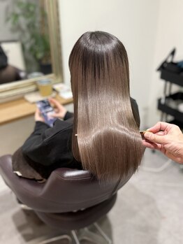 アルファ 久留米店(alpha)の写真/半個室型髪質改善専門のサロンだから提供できる柔らかく艶やかな美髪へ♪