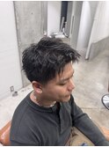 スパイキーショート黒髪短髪ショートスタイルアップバング