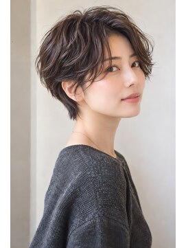 ベル 新宿(Belle) 柔らかいパーマで魅せるハンサムショート