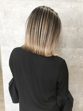 オリ(‘Oli) 切りっぱなし＿バレイヤージュ