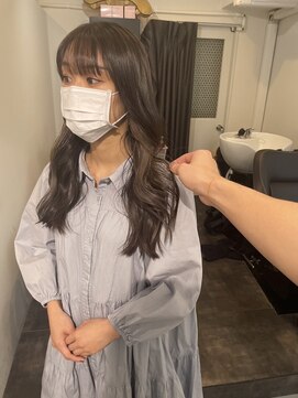 ピヨン 心斎橋(piLLon) インナーカラー