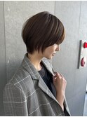 ショートボブ/ナチュラルブラウンオフィスカラー