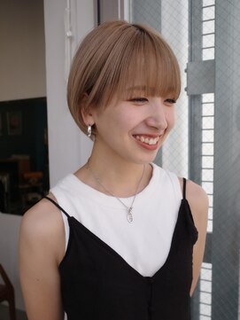 ヨー(Yoh-) 【ショートカット/阿部達哉】ショートボブ/耳掛けショート