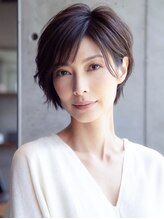 初めてのショートで、”おかっぱ”になってしまわないか・・・というような不安が多い４０代以降のショート